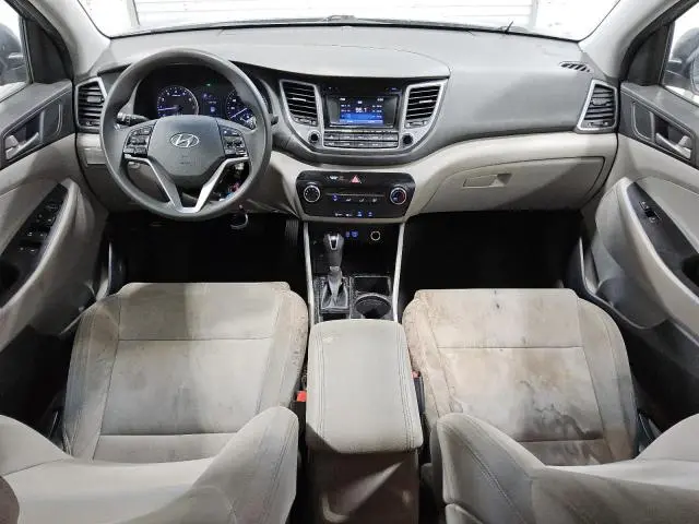 2018 HYUNDAI TUCSON SE  