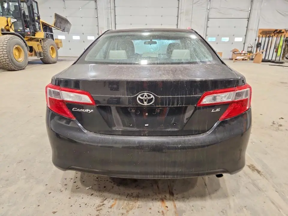 2012 TOYOTA CAMRY LE  