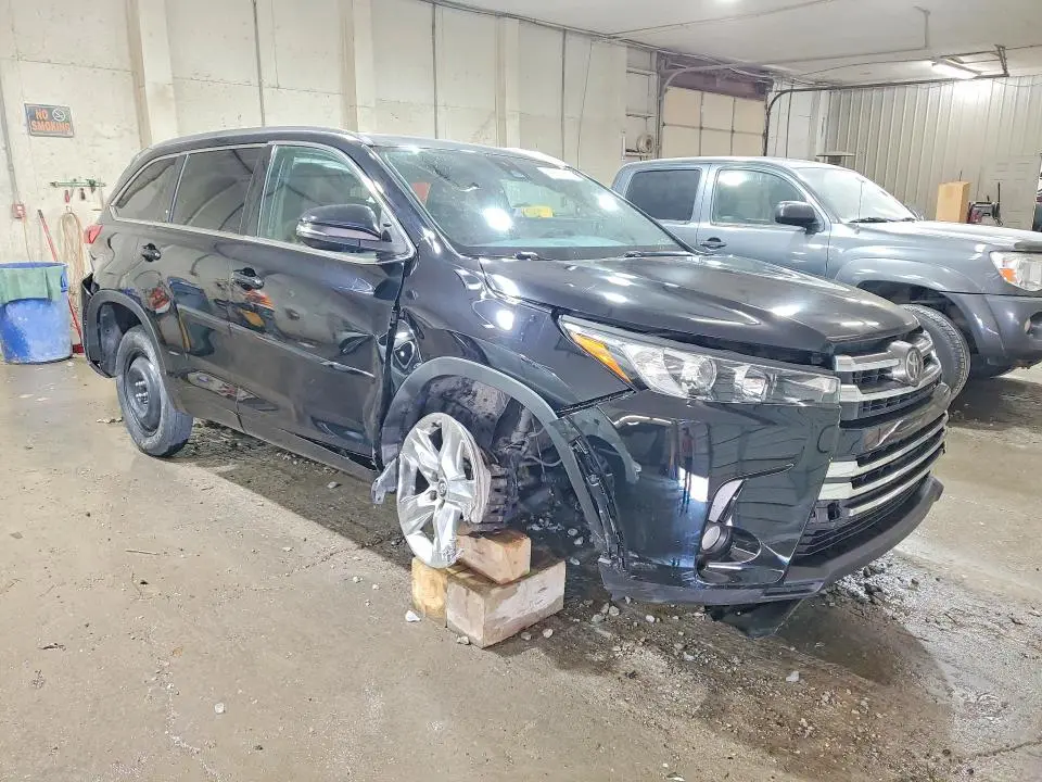 2017 TOYOTA HIGHLANDER LIMITED  
