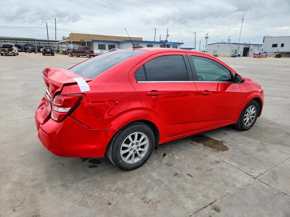 2019 CHEVROLET SONIC LT  