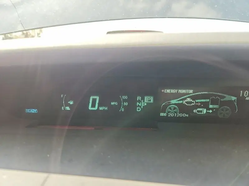 2010 TOYOTA PRIUS III  