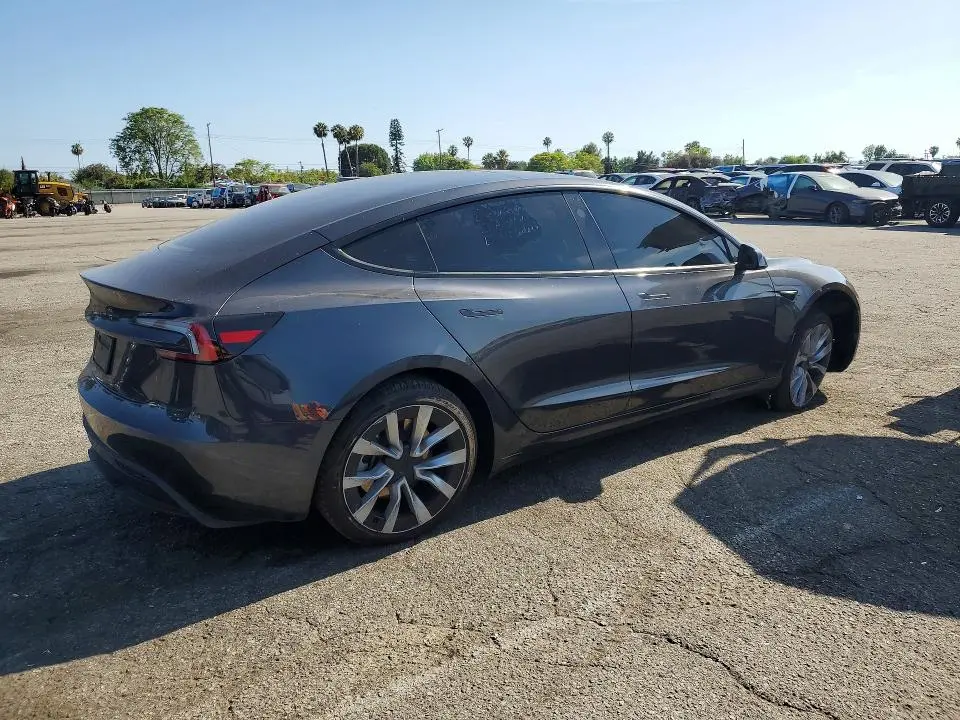 2025 TESLA MODEL 3   