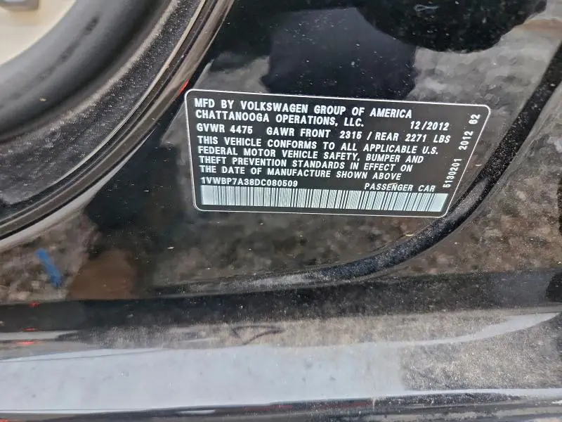 2013 VOLKSWAGEN PASSAT SE  