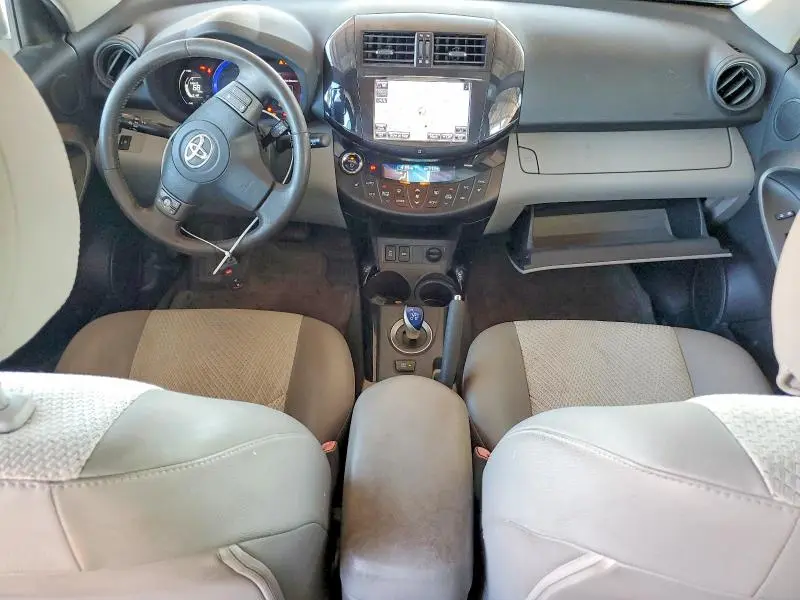 2014 TOYOTA RAV4 EV BASE  