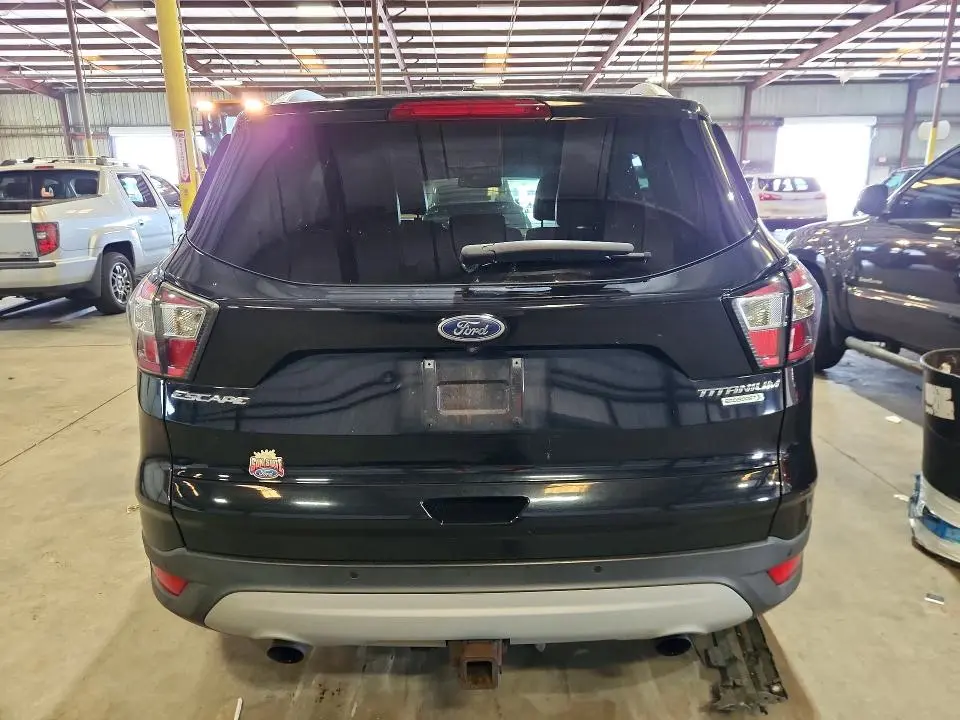 2017 FORD ESCAPE TITANIUM  