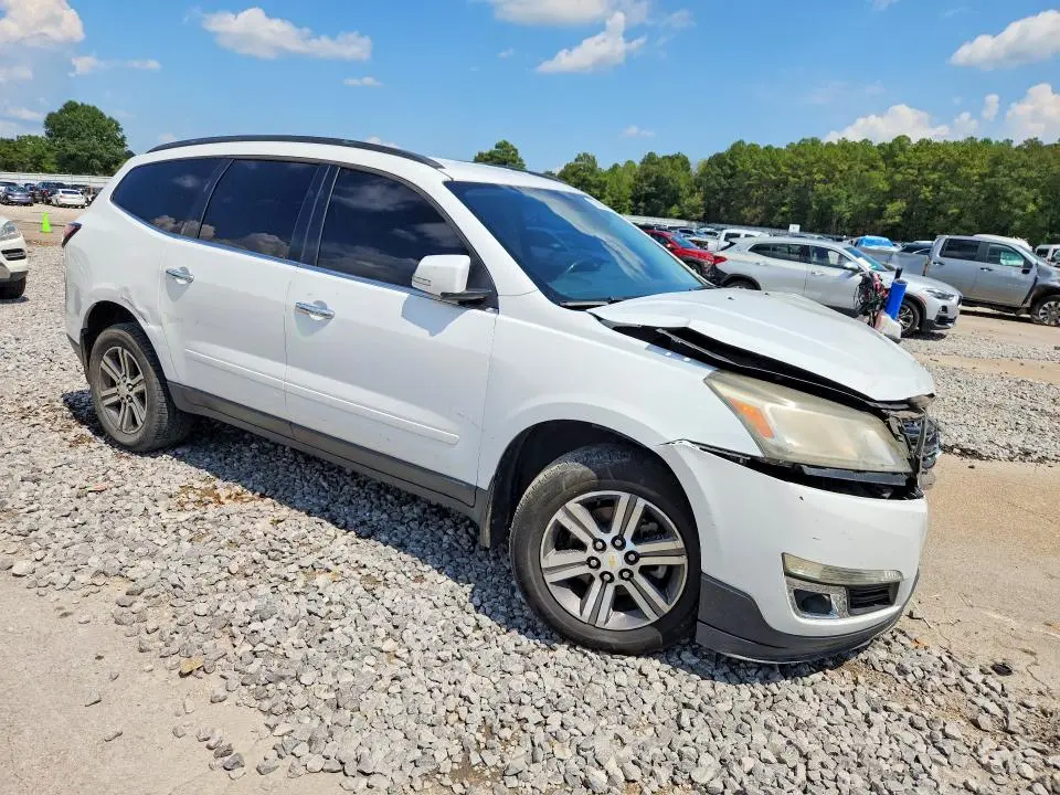 2017 CHEVROLET TRAVERSE LT  