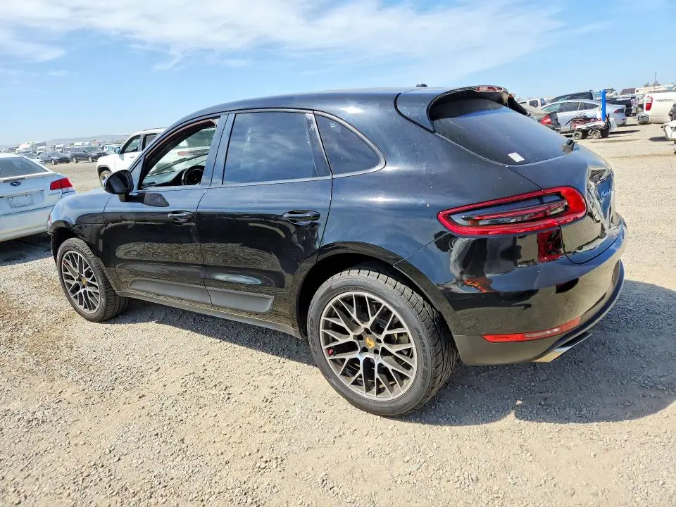 2017 PORSCHE MACAN   