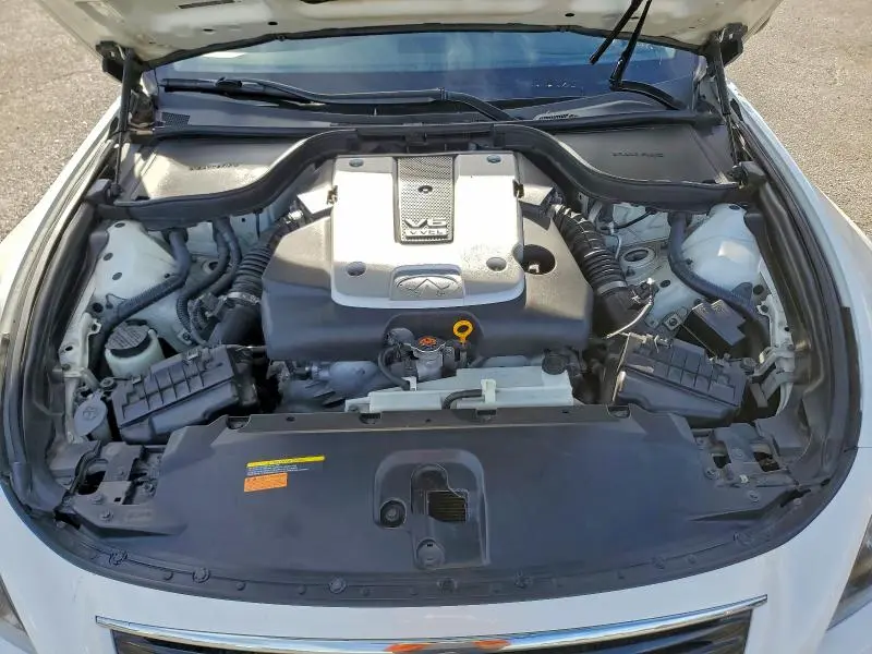 2015 INFINITI Q60 JOURNEY  