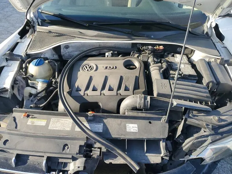 2012 VOLKSWAGEN PASSAT SEL  