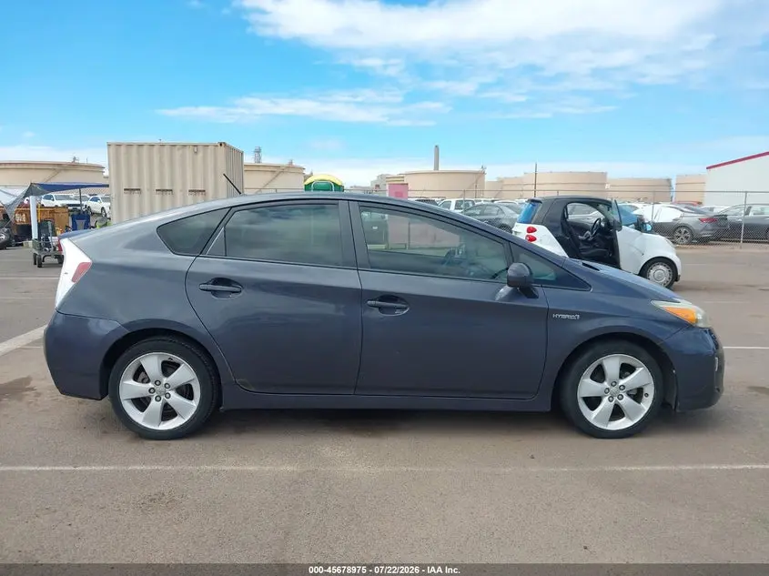 2013 TOYOTA PRIUS FIVE/FOUR/THREE/THREE SE/TWO