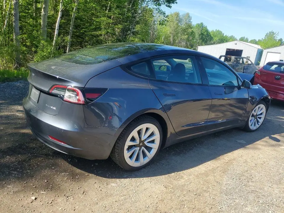 2021 TESLA MODEL 3   