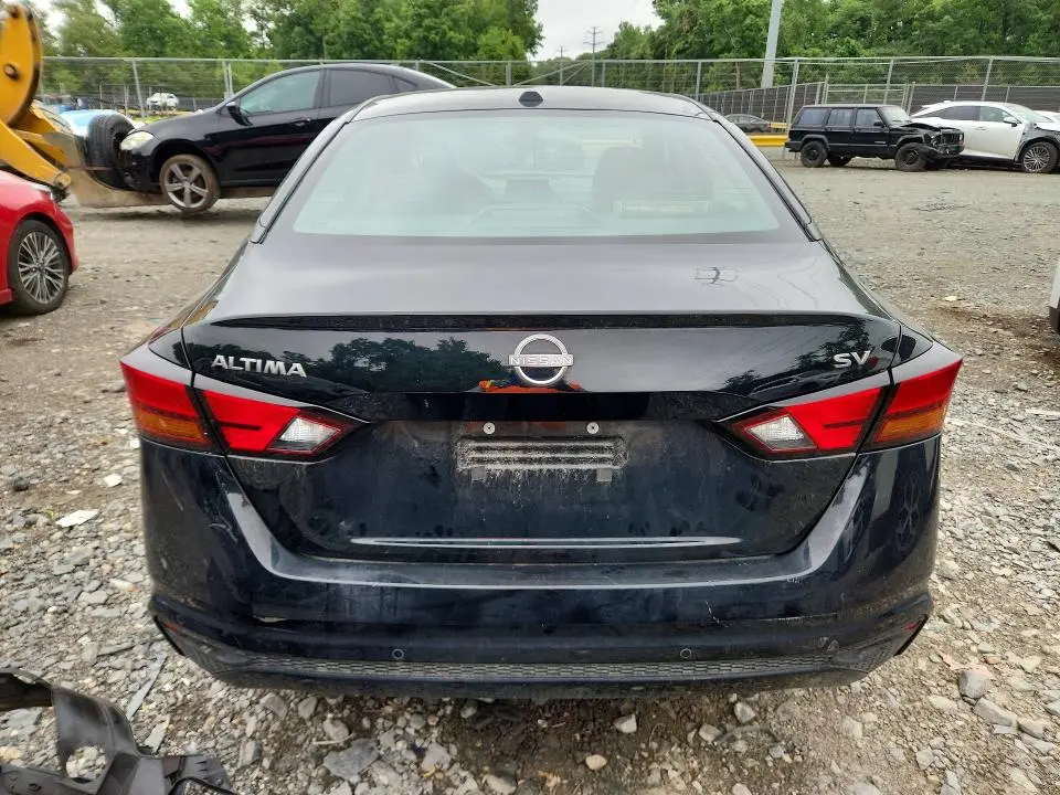 2024 NISSAN ALTIMA SV  