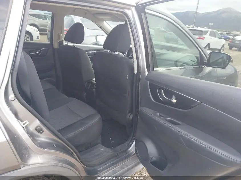 2017 NISSAN ROGUE SV