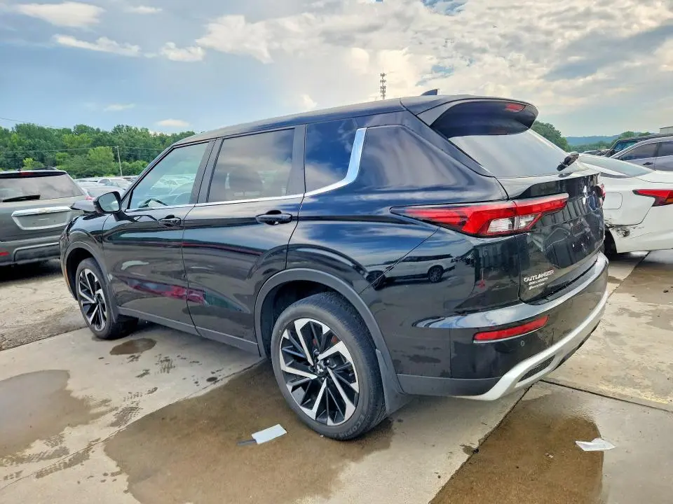 2022 MITSUBISHI OUTLANDER SE  