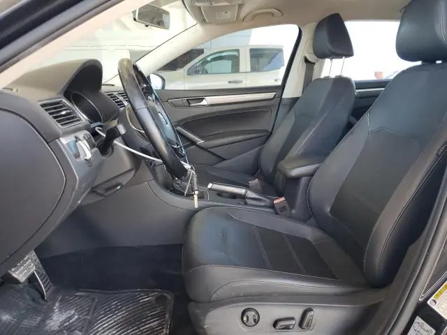 2018 VOLKSWAGEN PASSAT S  