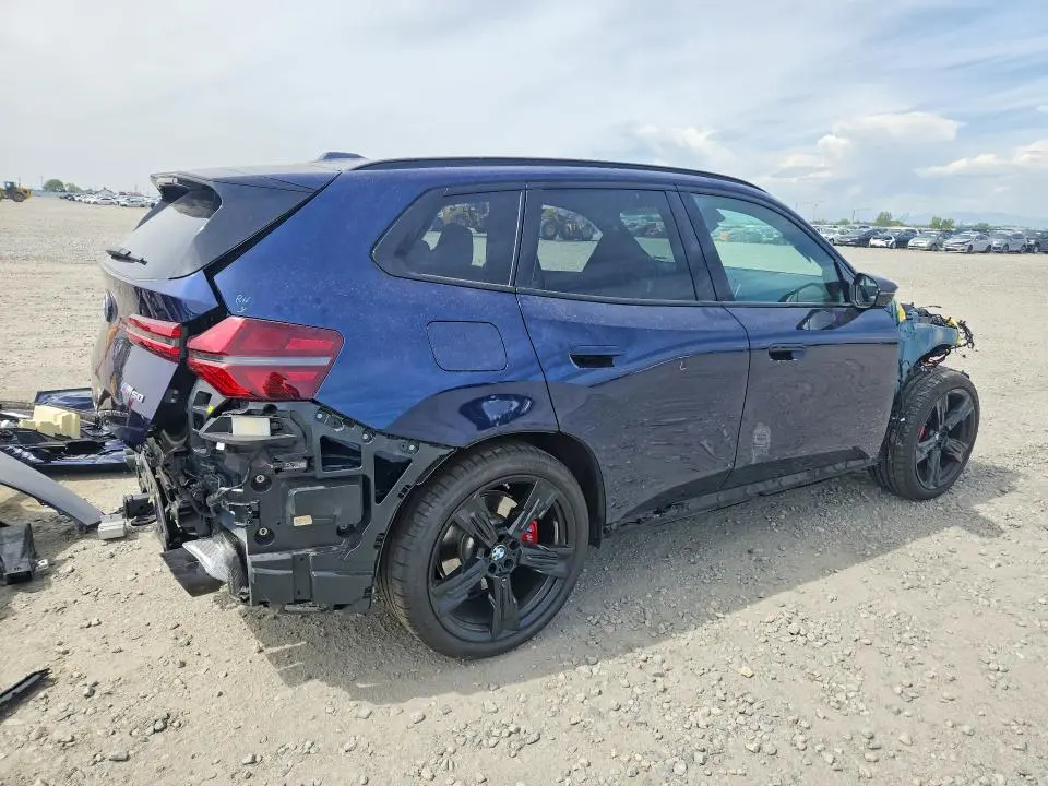 2025 BMW X3 M50  