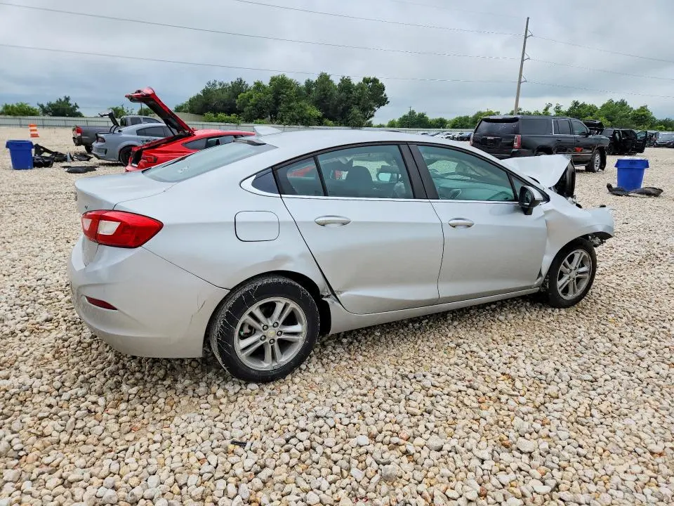 2016 CHEVROLET CRUZE LT  