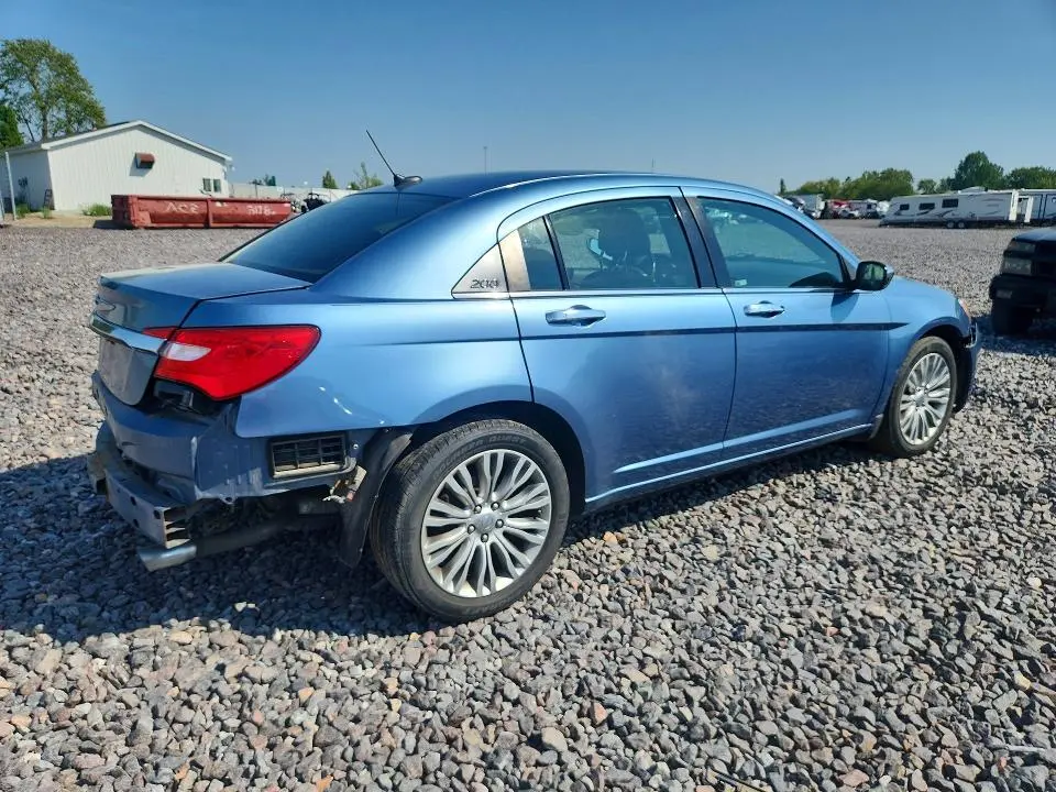2011 CHRYSLER 200 LIMITED  