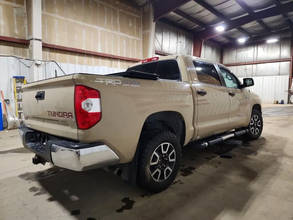 2017 TOYOTA TUNDRA SR5  
