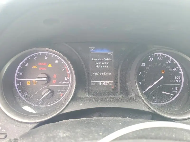 2021 TOYOTA CAMRY SE  