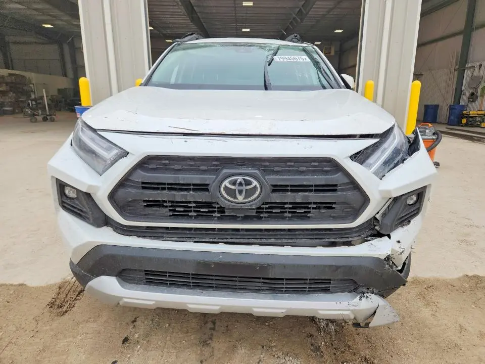 2024 TOYOTA RAV4 ADVENTURE  