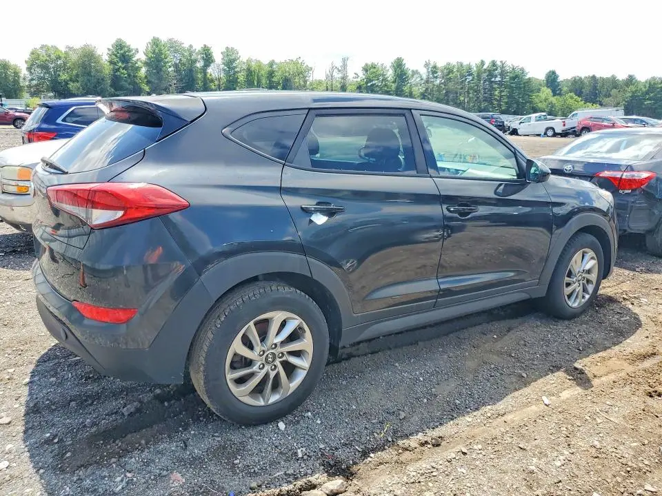 2018 HYUNDAI TUCSON SE  