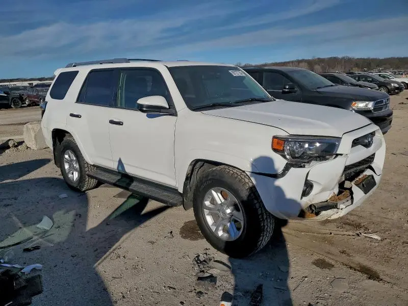 2018 TOYOTA 4RUNNER SR5  
