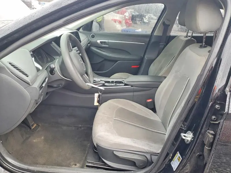 2021 HYUNDAI SONATA SE  