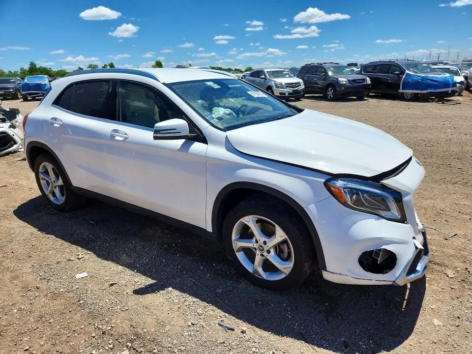 2020 MERCEDES-BENZ GLA 250 4MATIC  