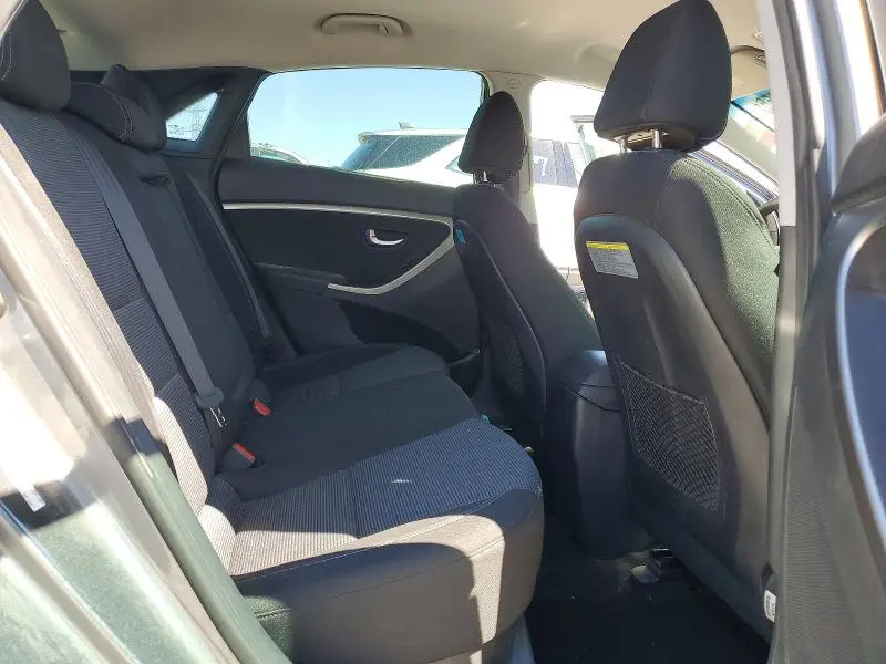 2017 HYUNDAI ELANTRA GT BASE  