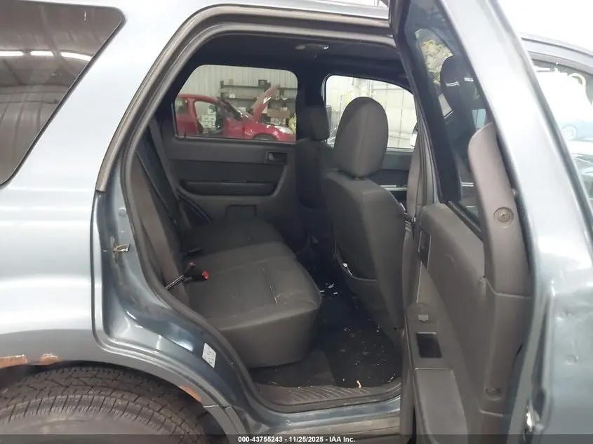 2011 FORD ESCAPE XLT