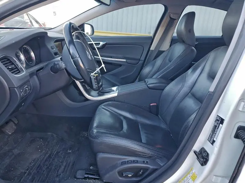 2013 VOLVO S60 T5  