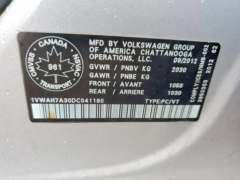 2013 VOLKSWAGEN PASSAT S  