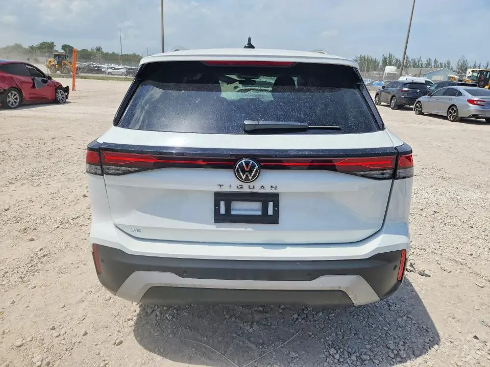 2026 VOLKSWAGEN TIGUAN SE  