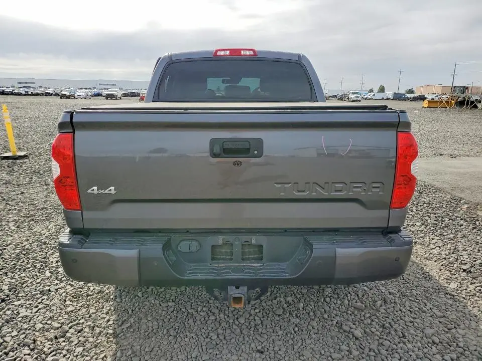 2018 TOYOTA TUNDRA PLATINUM  
