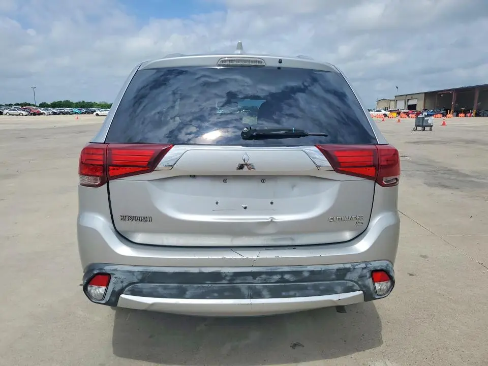 2018 MITSUBISHI OUTLANDER SE  