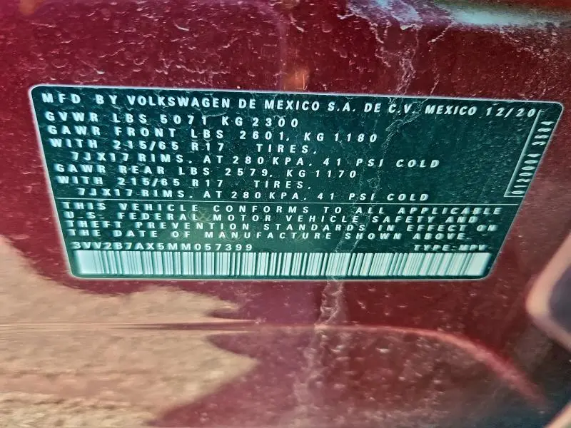 2021 VOLKSWAGEN TIGUAN SE  