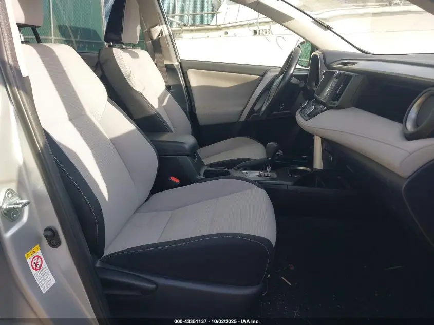 2016 TOYOTA RAV4 HYBRID XLE