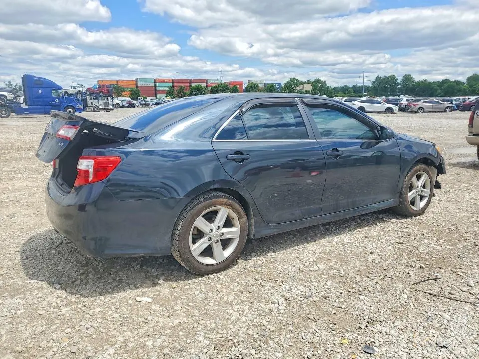 2012 TOYOTA CAMRY SE  