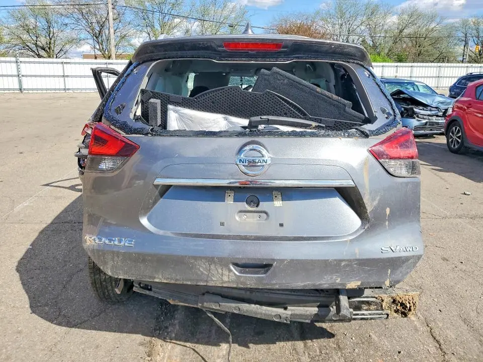 2018 NISSAN ROGUE SV  