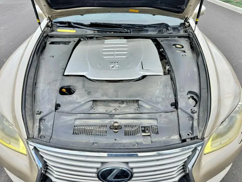 2017 LEXUS LS 460 BASE  