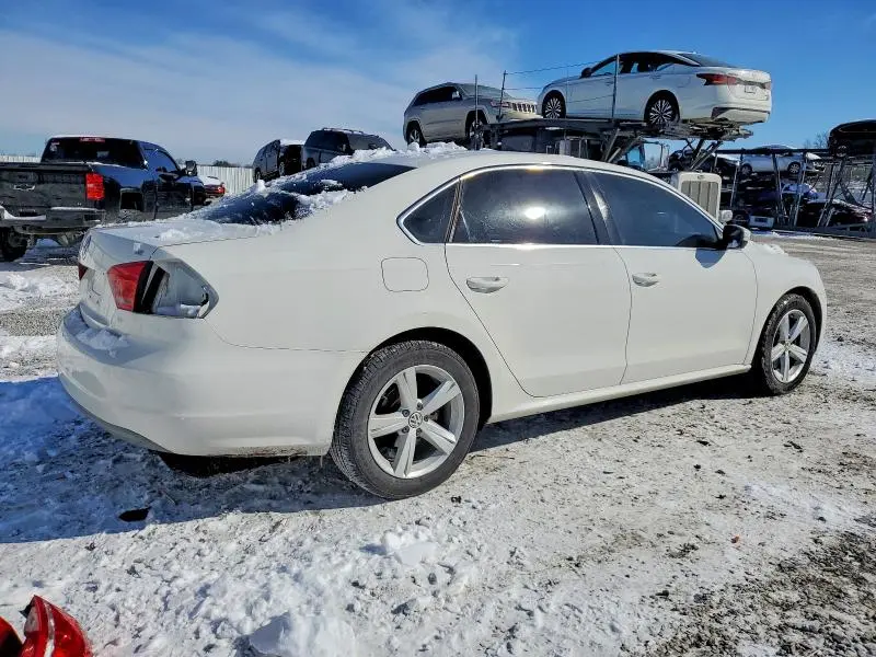 2013 VOLKSWAGEN PASSAT SE  