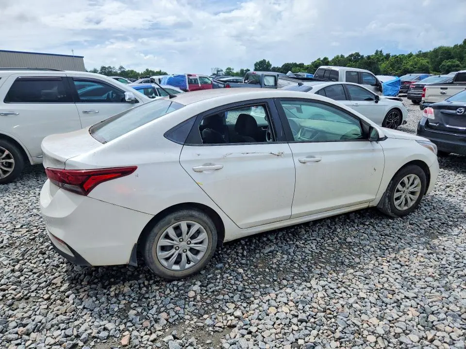 2022 HYUNDAI ACCENT SE  