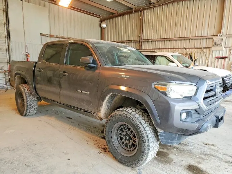 2019 TOYOTA TACOMA SR5 V6  