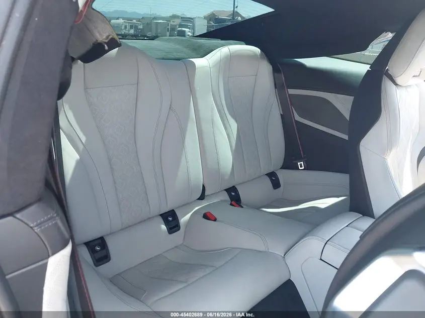 2023 BMW M8 COMPETITION