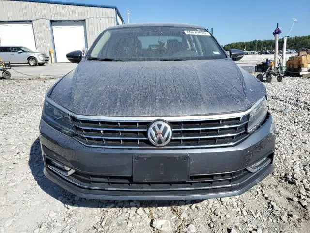 2016 VOLKSWAGEN PASSAT SE