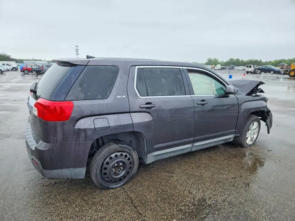 2013 GMC TERRAIN SLE  