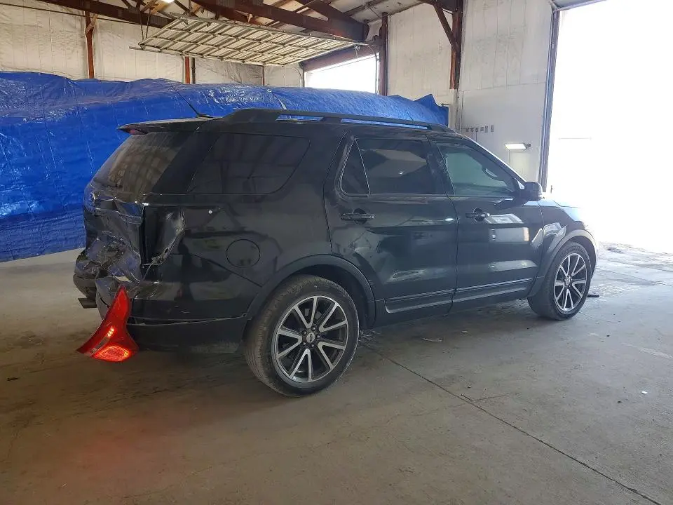 2015 FORD EXPLORER XLT  