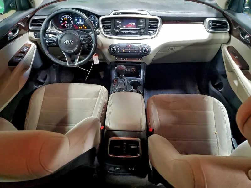 2016 KIA SORENTO LX  