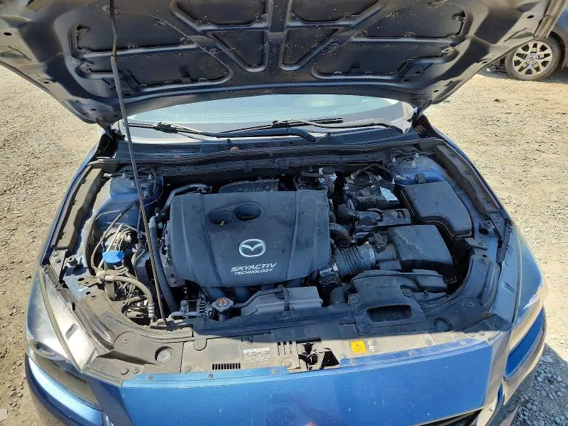 2018 MAZDA 3 TOURING  
